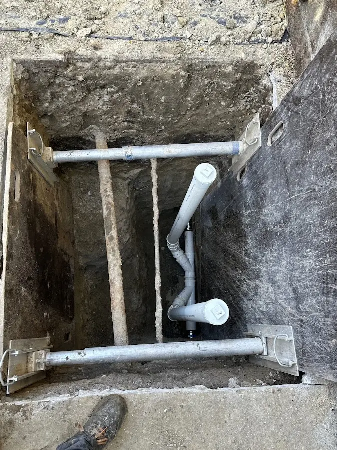 Experienced plumber completing Drain Cleaning work in Ormond-by-the-Sea